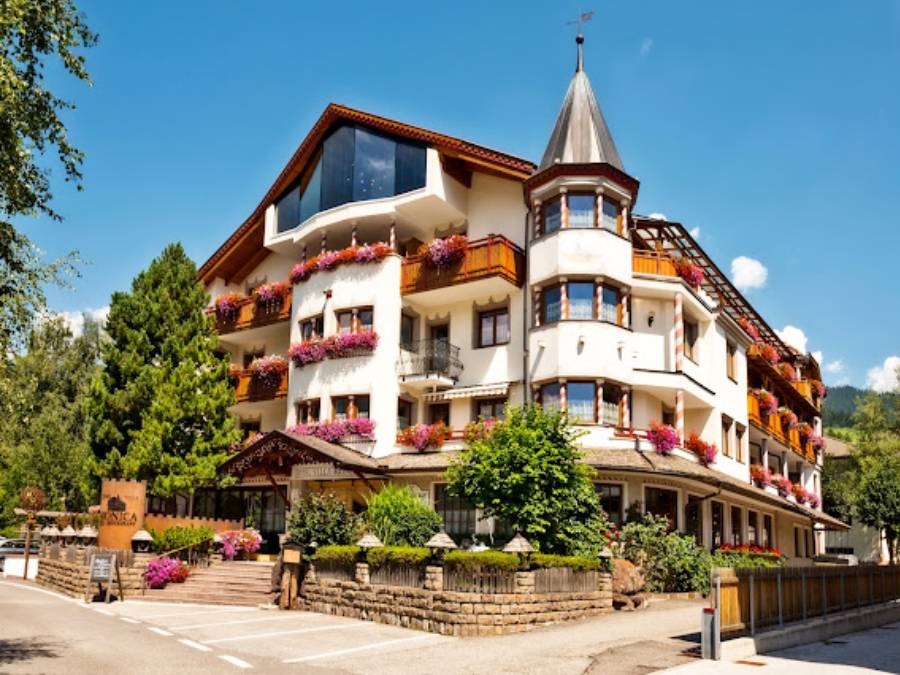 Hotel Monika von außen - Kiebacher Wahlen